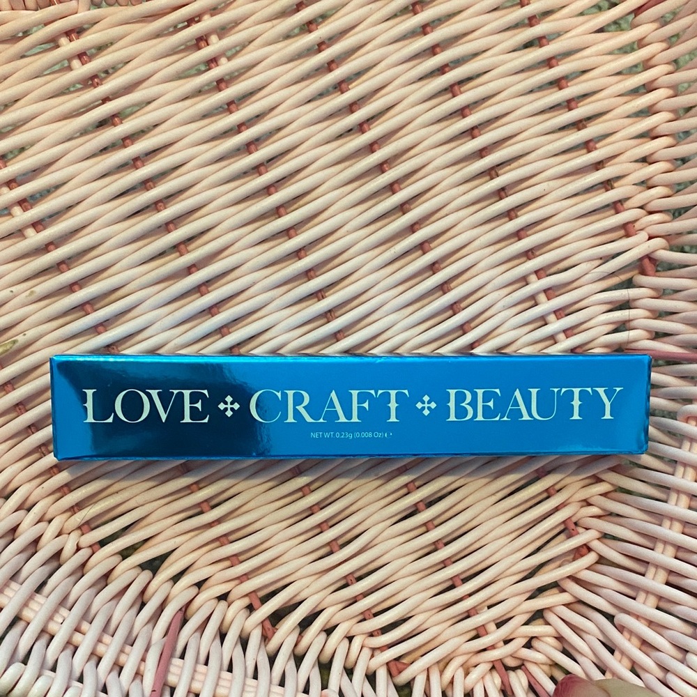 Love Craft Beauty Retractable Lip Liner with brush.